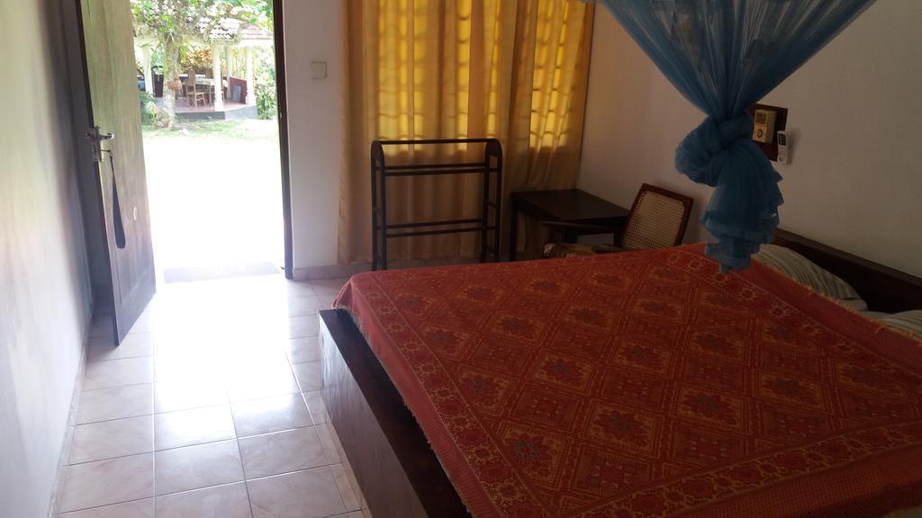 4 Seasons Guesthouse Hikkaduwa Exterior foto
